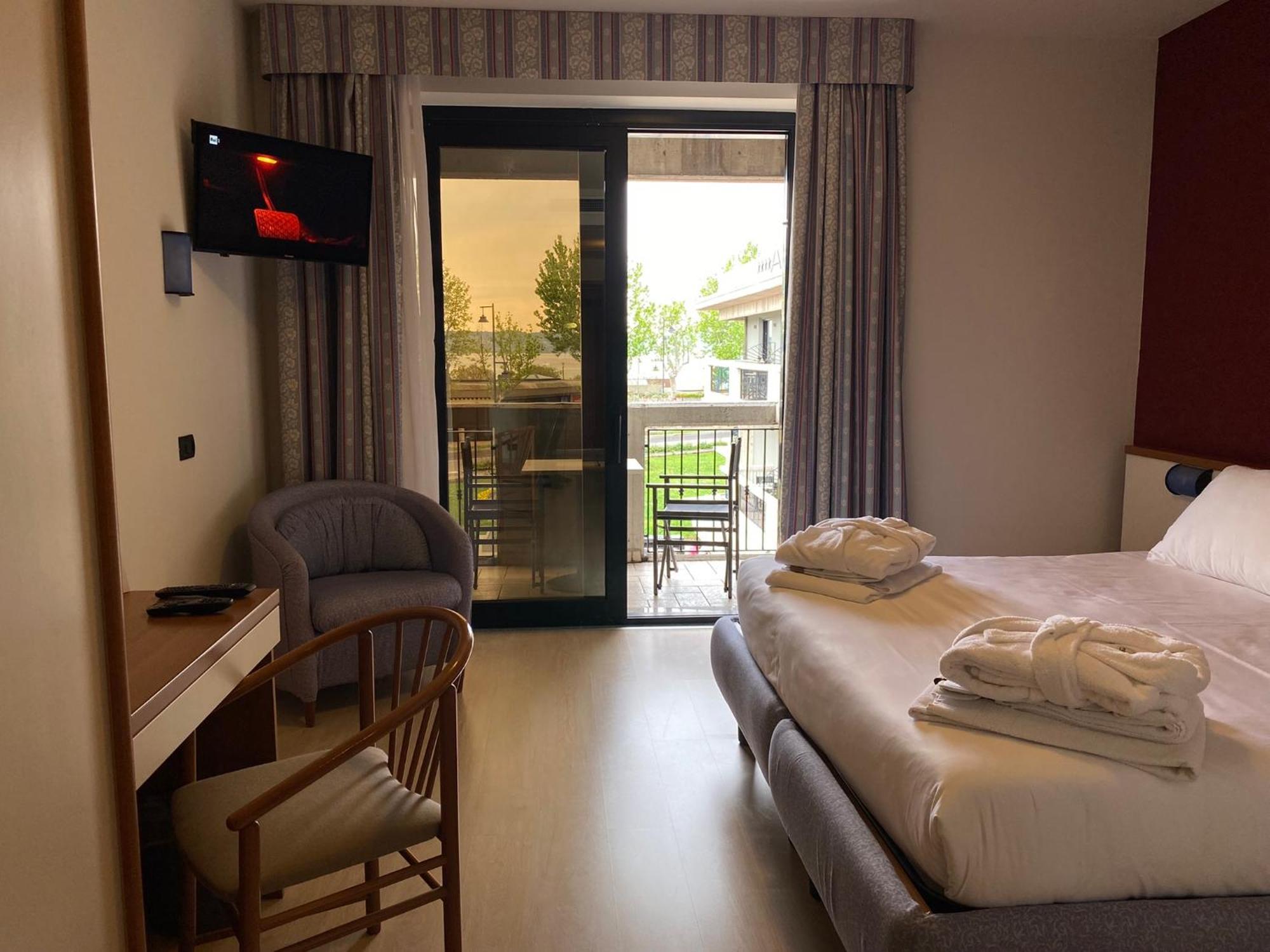 Alevic Hotel Sirmione Exteriér fotografie